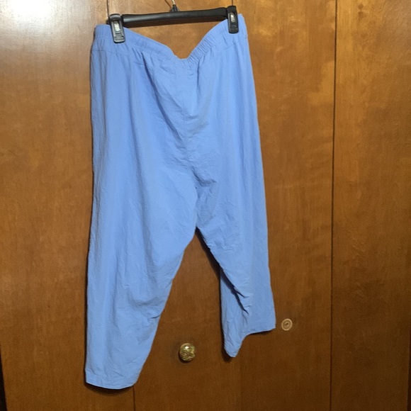 Cathy Daniels- Light Blue Capris- XLarge - Picture 3 of 7